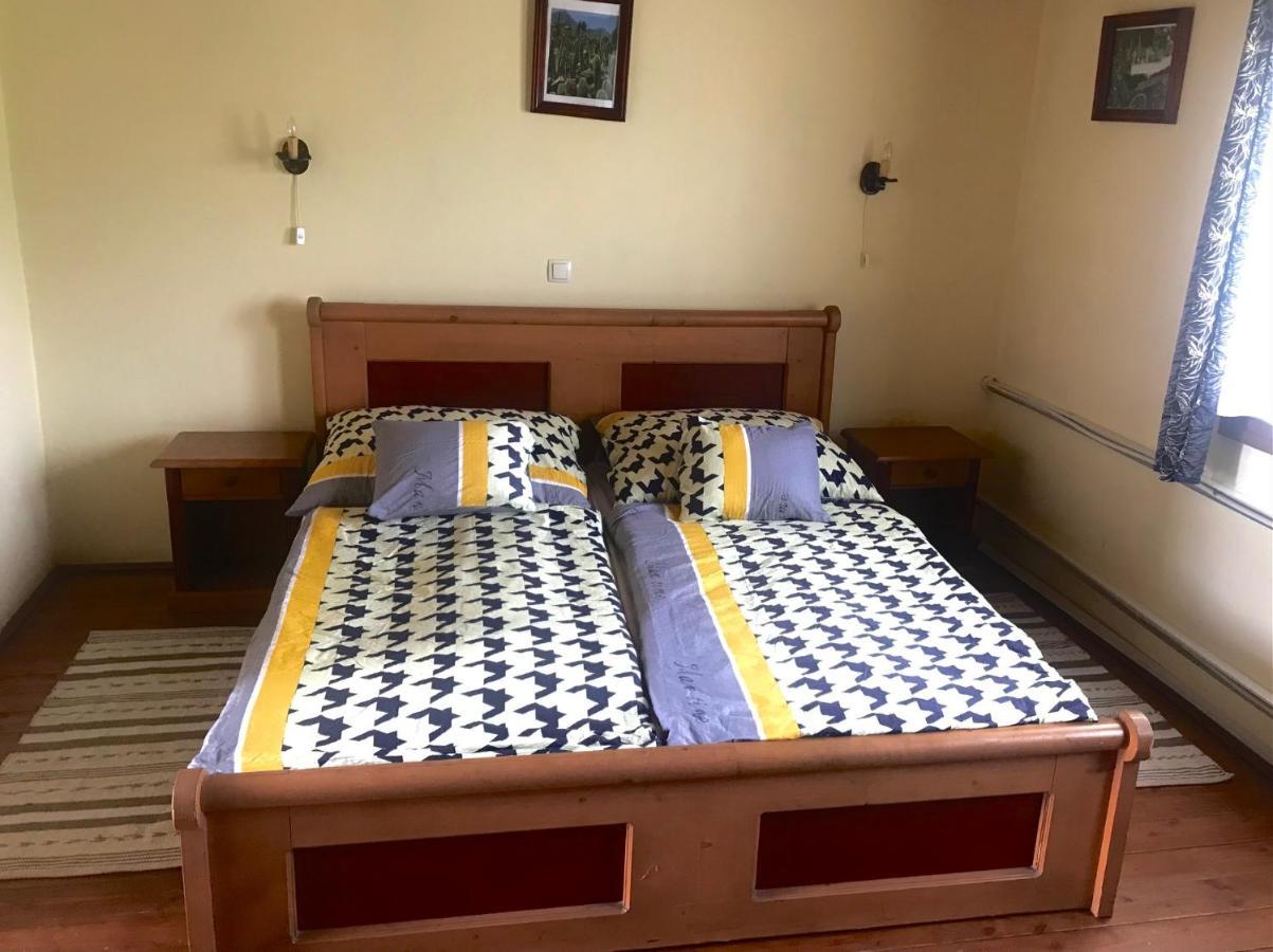Szajol Convoy Panzio Bed & Breakfast エクステリア 写真